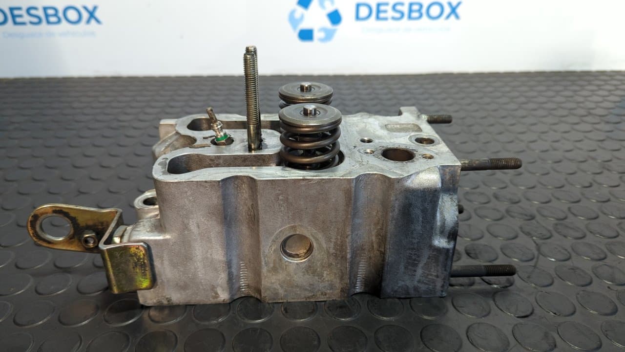 Recambio de CULATA para CHRYSLER JEEP CHEROKEE (J) VM referencia OEM IAM AMC 7