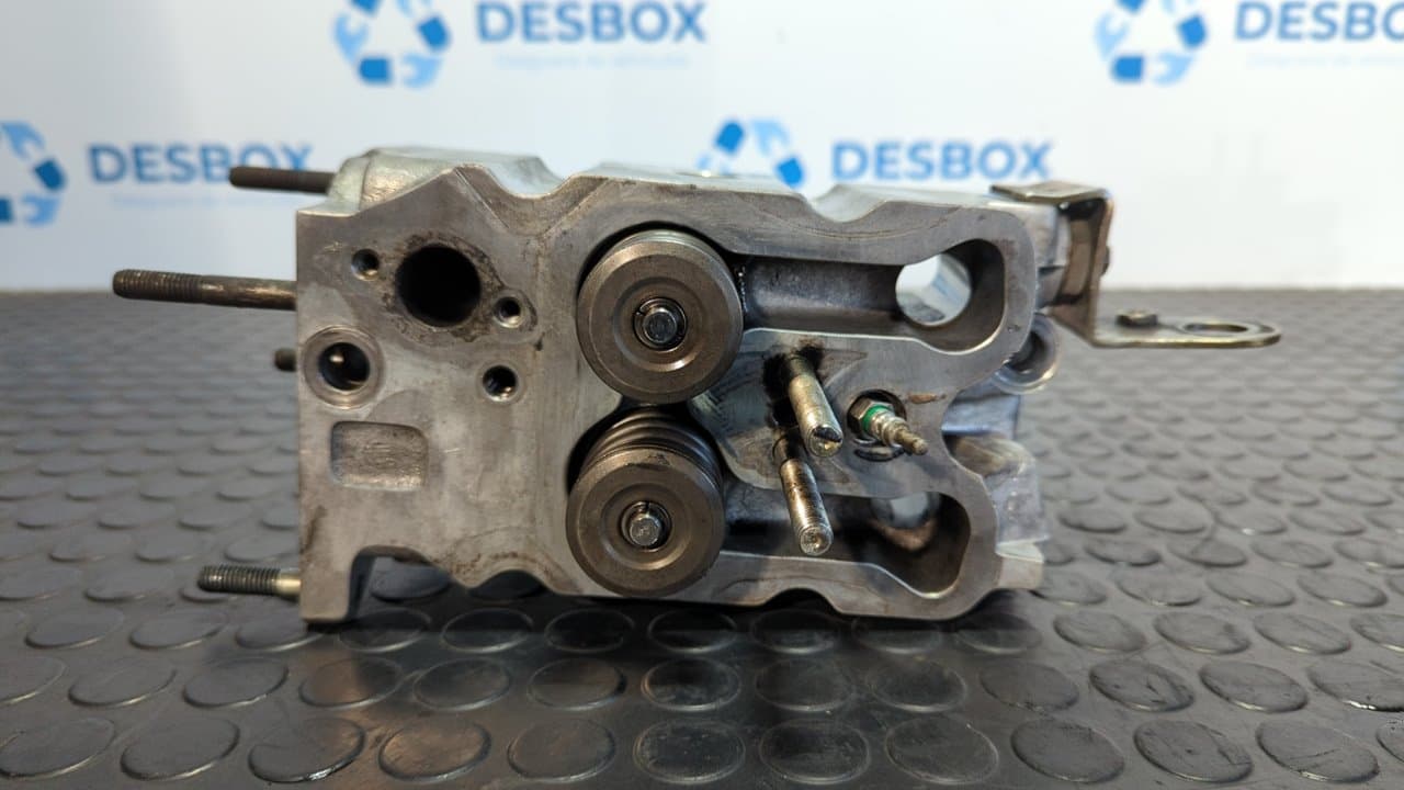 Recambio de CULATA para CHRYSLER JEEP CHEROKEE (J) VM referencia OEM IAM AMC 9