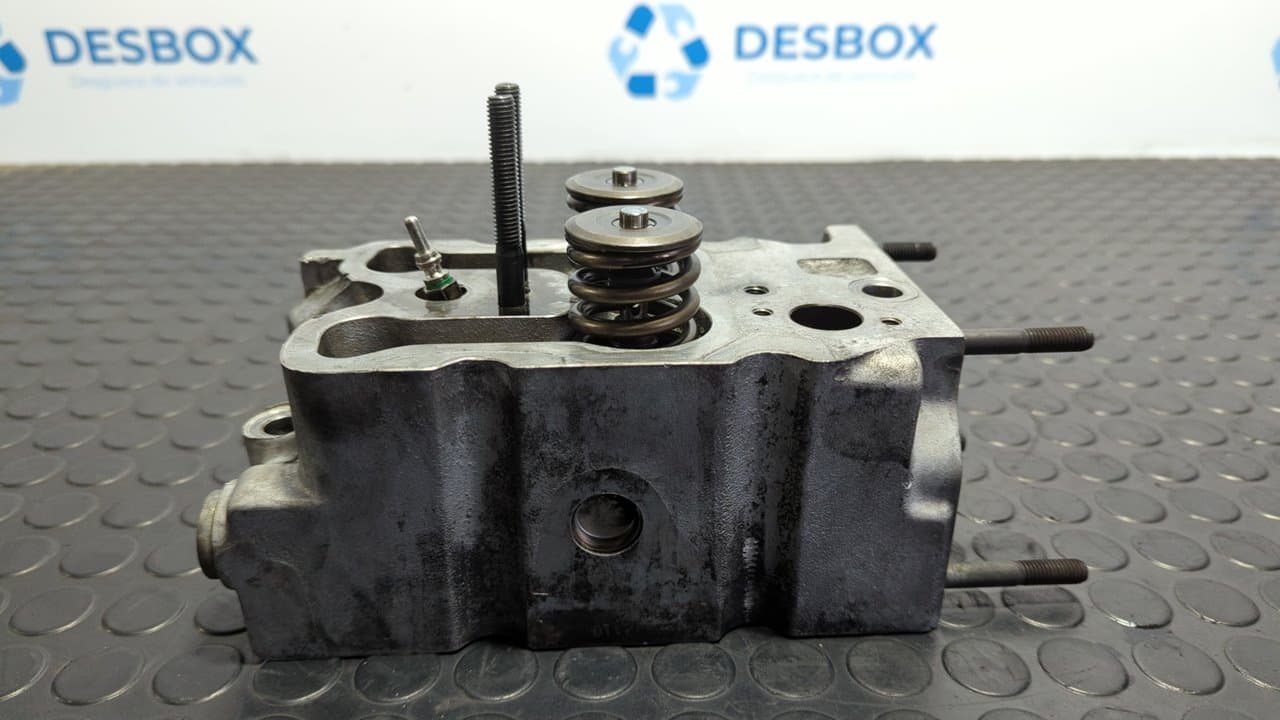 Recambio de CULATA para CHRYSLER JEEP CHEROKEE (J) VM referencia OEM IAM AMC 9