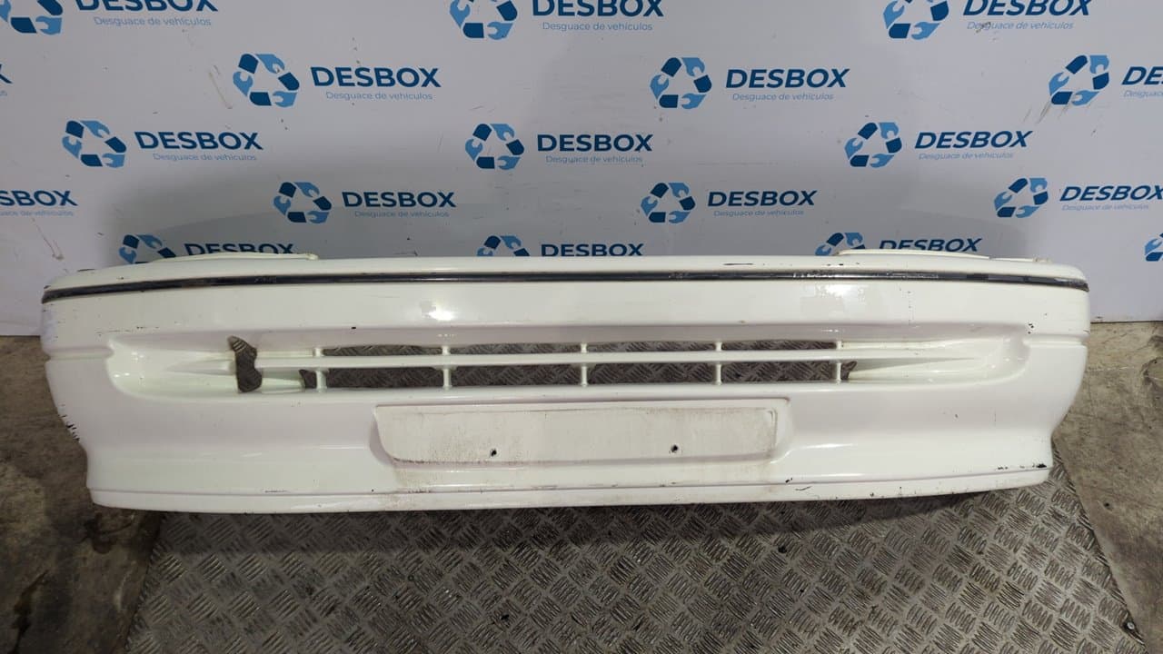 Recambio de PARAGOLPES DELANTERO para FORD ESCORT BERLINA/TURNIER Bravo Lim. L1E - VERDE