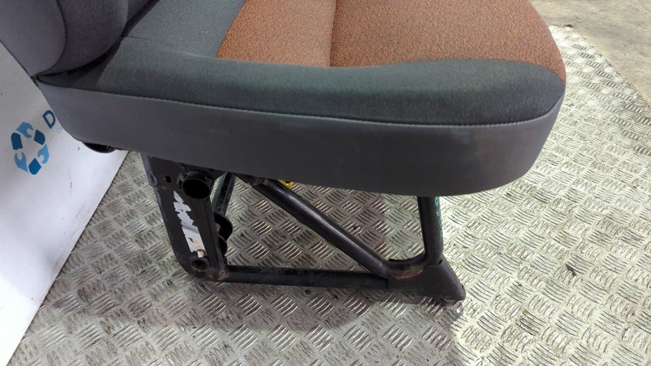 Recambio de ASIENTO DELANTERO DERECHO para FIAT DUCATO CAJA ABEIRTA 33 (06.2006 =>) 2.3 JTD CAT F1AE0481D referencia OEM IAM   - BLANCO 6