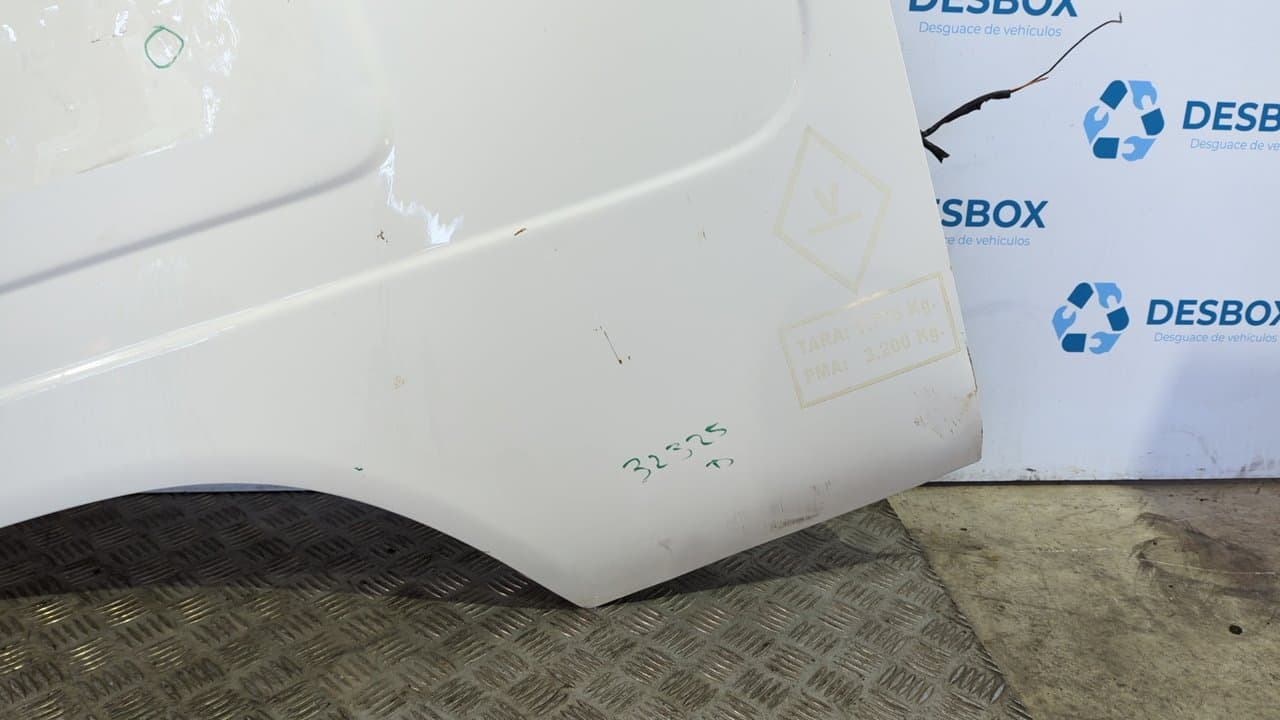 Recambio de PUERTA DELANTERA DERECHA para NISSAN CABSTAR TD7TI - BLANCO 7