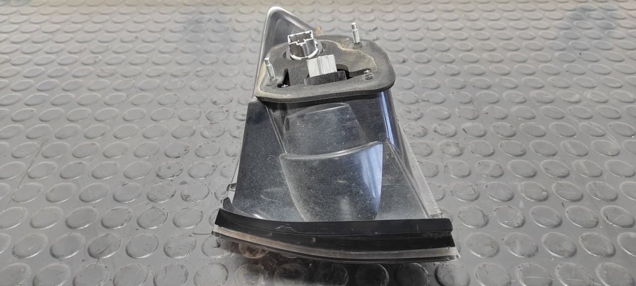 Recambio de PILOTO TRASERO IZQUIERDO para MAZDA 3 BERLINA (BK) 1.6 CD Diesel CAT Y601 referencia OEM IAM P2688 - NEGRO 3