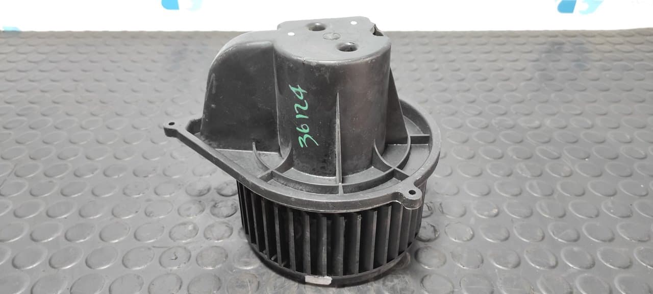Recambio de MOTOR CALEFACCION para CITROEN JUMPER COMBI (2) 27 C 2.8 HDi Club Ntz. 1000 814043S referencia OEM IAM 591920600 - BLANCO