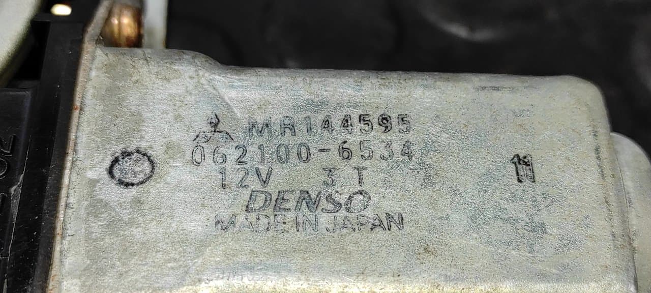 Recambio de ELEVALUNAS DELANTERO IZQUIERDO para MITSUBISHI L 200 (K6/7) 4D56 referencia OEM IAM MR144595 - NEGRO 2