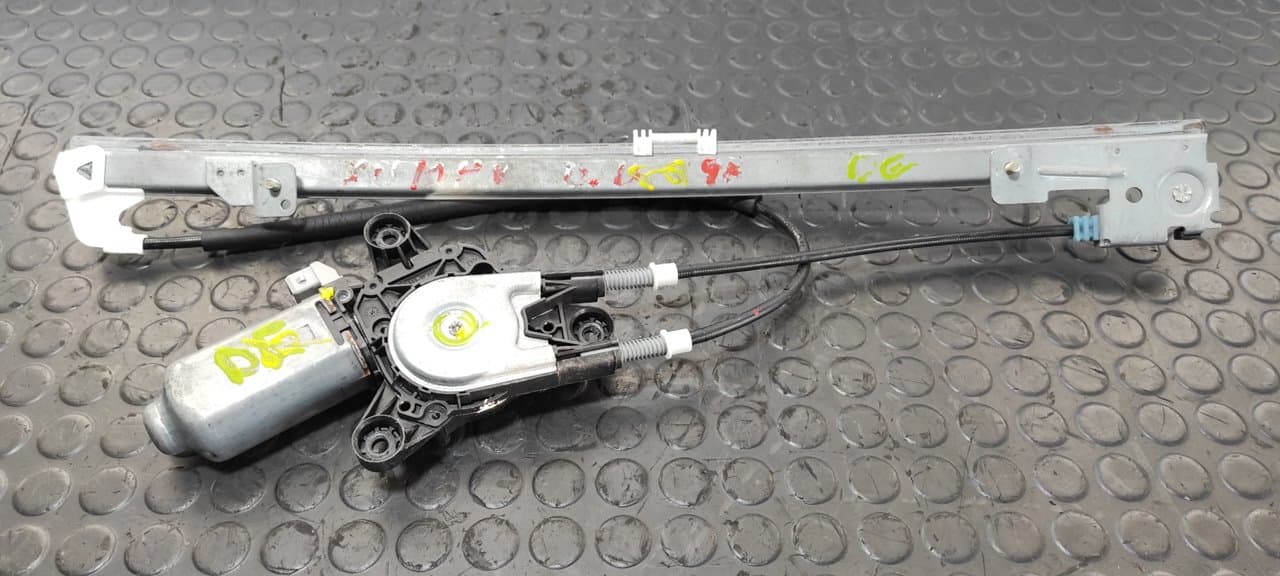 Recambio de ELEVALUNAS DELANTERO DERECHO para FIAT SCUDO (222) 2.0 16V JTD ELX Kombi (7 Sitze) RHW referencia OEM IAM 111386 - BLANCO 5