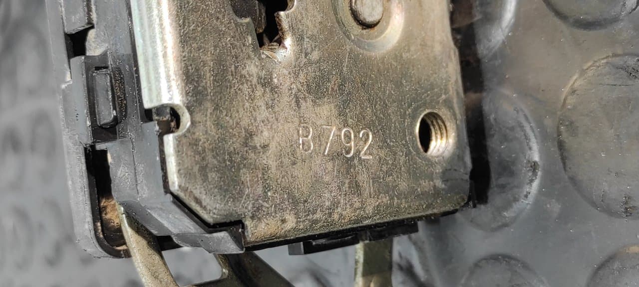 Recambio de CERRADURA PUERTA DELANTERA IZQUIERDA para CITROEN JUMPER COMBI (2) 27 C 2.8  HDi  Club  Ntz. 1000 814043S referencia OEM IAM B792 - BLANCO 2