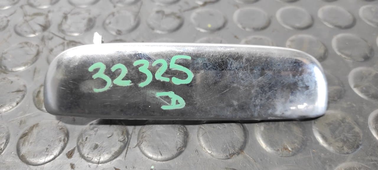 Recambio de MANETA DELANTERA DERECHA para NISSAN CABSTAR 2.7 TDI  TD7TI - BLANCO