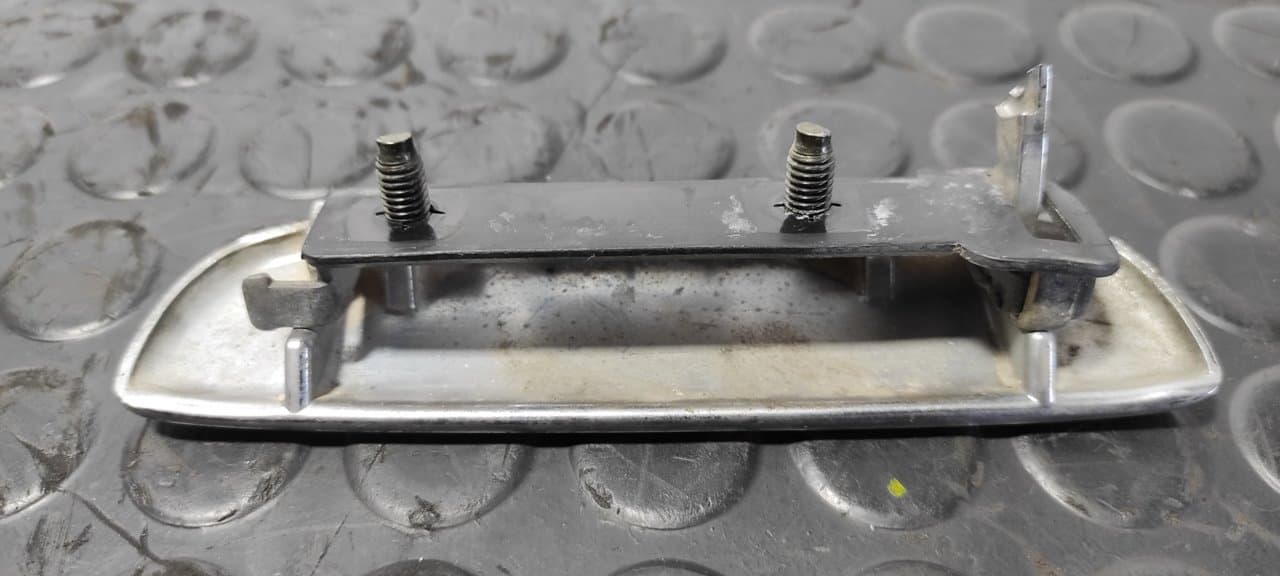 Recambio de MANETA DELANTERA DERECHA para NISSAN CABSTAR 2.7 TDI  TD7TI - BLANCO 3