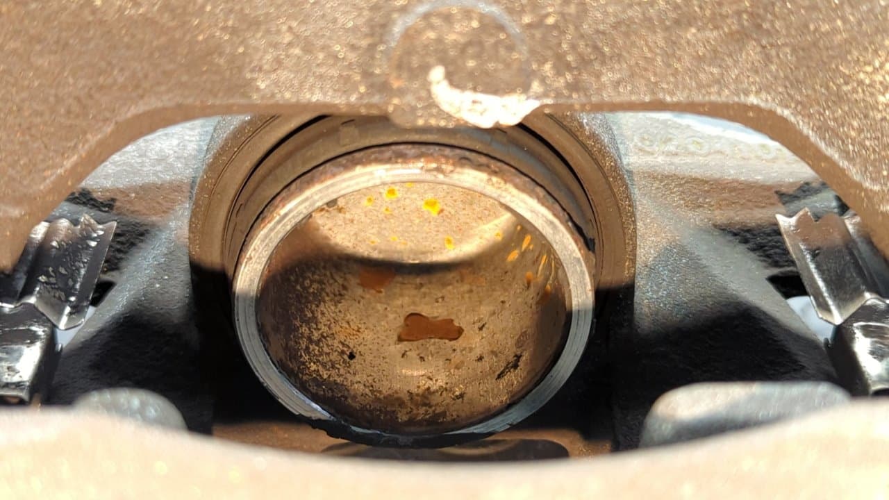 Recambio de PINZA DE FRENO DELANTERA DERECHA para FIAT GRANDE PUNTO (199) 1.9 8V Multijet Sport 199A5000 referencia OEM IAM Z0H5422 - BLANCO 5