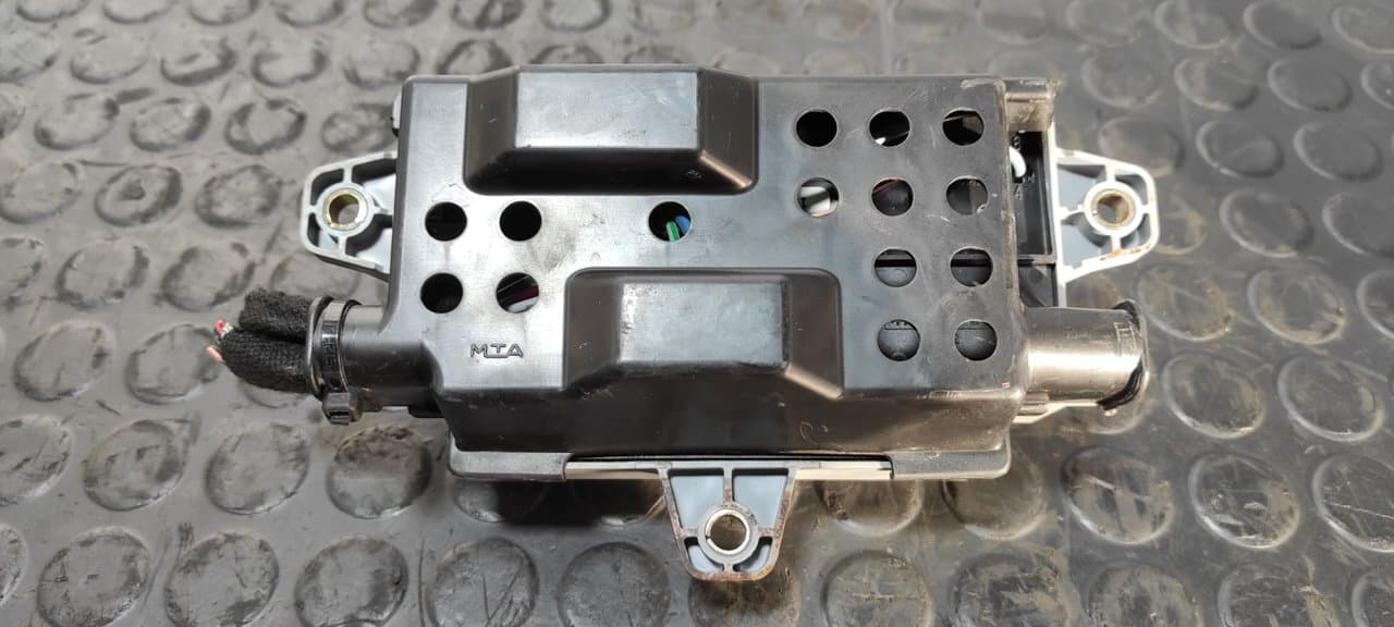 Recambio de CAJA RELES / FUSIBLES para CITROEN JUMPER COMBI (2) 27 C 2.8  HDi  Club  Ntz. 1000 814043S referencia OEM IAM MIAA878 - BLANCO 4