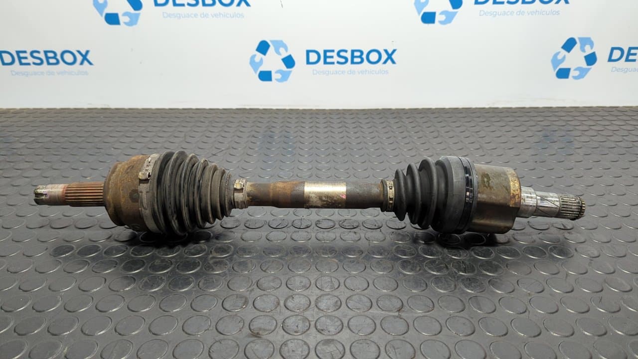 Recambio de TRANSMISION DELANTERA IZQUIERDA para FIAT GRANDE PUNTO (199) 1.9 8V Multijet Sport 199A5000 referencia OEM IAM 55700614 - BLANCO
