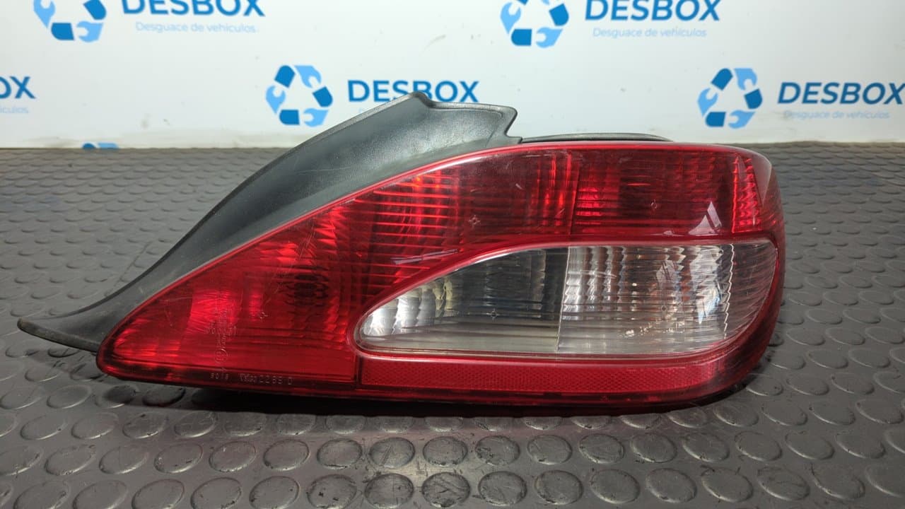 Recambio de PILOTO TRASERO DERECHO para PEUGEOT 406 COUPE (S1/S2) 2,2 HDI ultima edizione Pack 4HXDW12TED4FAP referencia OEM IAM 2289D - BLANCO