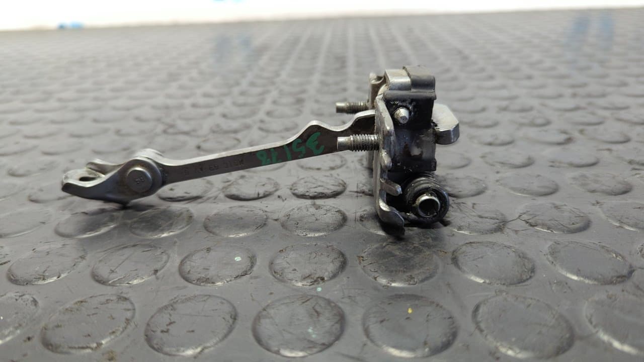 Recambio de RETENEDOR PUERTA DERECHA para PEUGEOT EXPERT KASTEN Furg. acristaldo RHKDW10UTED4 referencia OEM IAM MGIC G9 AV - GRIS 5