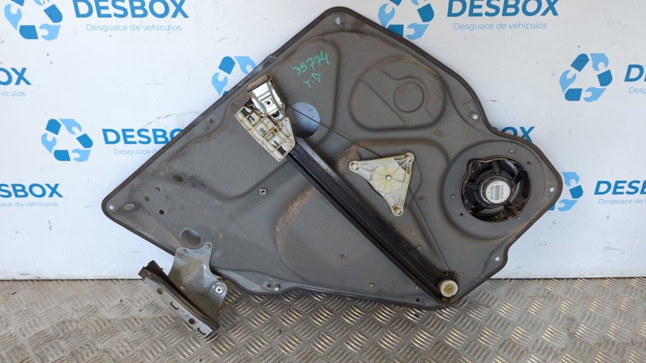 Recambio de ELEVALUNAS TRASERO DERECHO para MERCEDES-BENZ CLASE A (W169) A 170  A-Edition M266940 referencia OEM IAM A1697301479 - NEGRO
