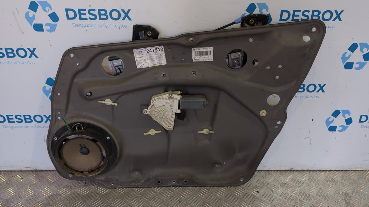 Recambio de ELEVALUNAS DELANTERO DERECHO para MERCEDES-BENZ CLASE A (W169) A 170  A-Edition M266940 referencia OEM IAM A1697203079 - NEGRO 8