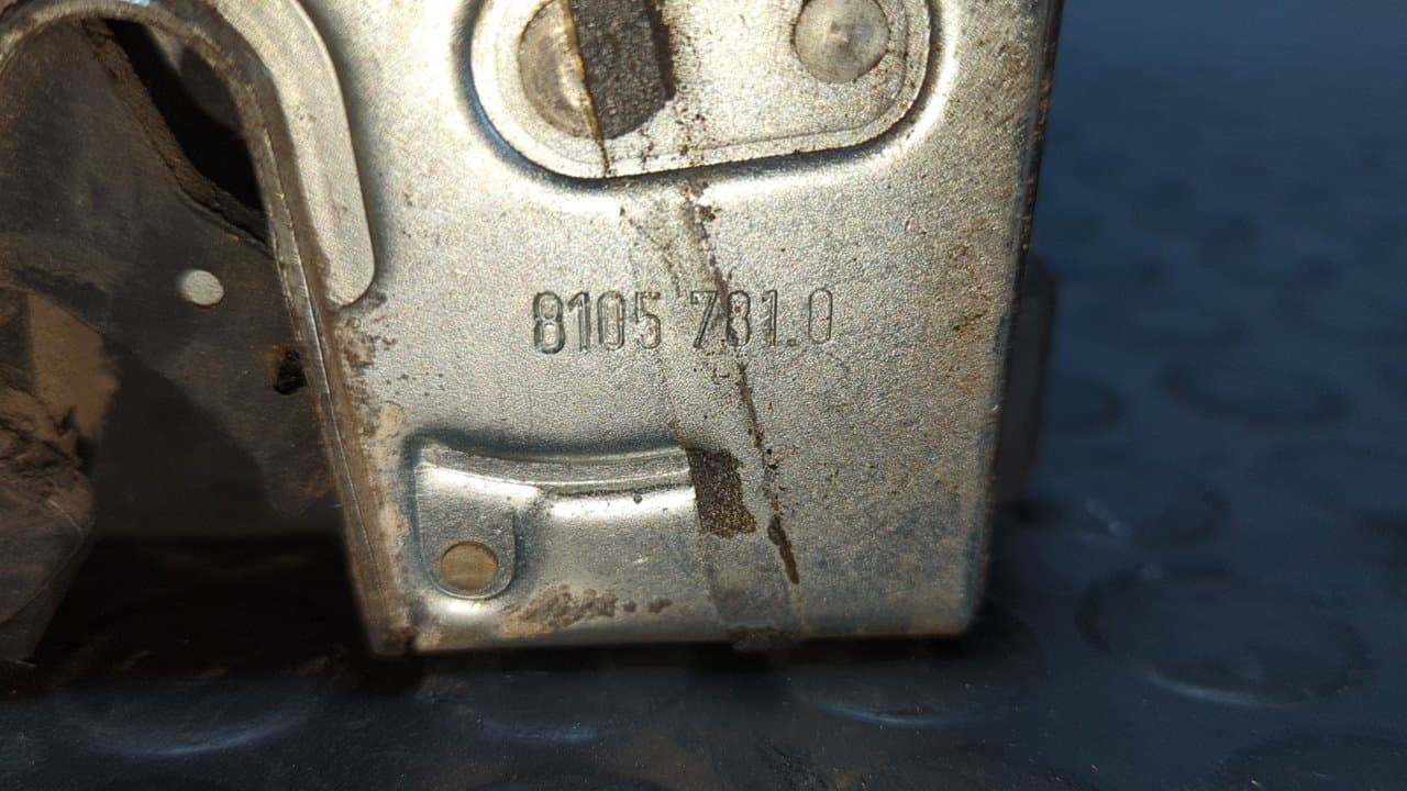 Recambio de CERRADURA PUERTA DELANTERA IZQUIERDA para BMW SERIE 5 BERLINA (E34) referencia OEM IAM 81057810 3