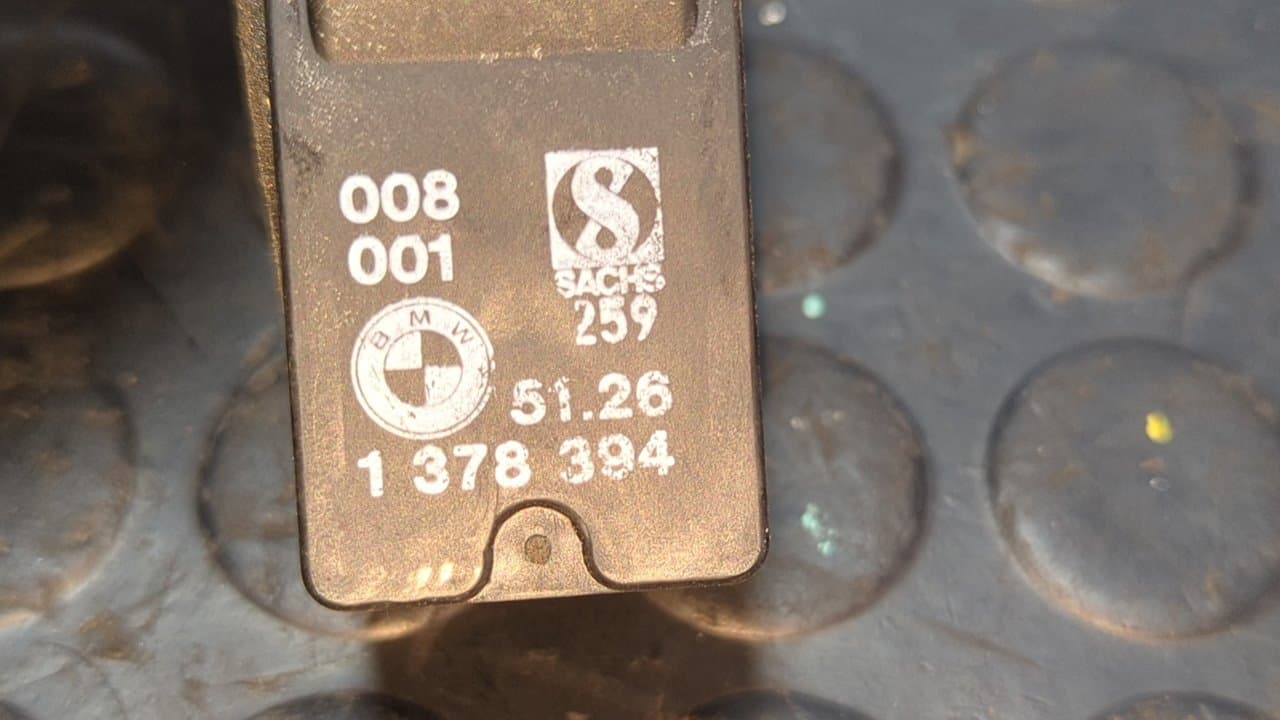 Recambio de MOTOR CIERRE CENTRALIZADO DELANTERO IZQUIERDO para BMW SERIE 5 BERLINA (E34) referencia OEM IAM 51261378394 4