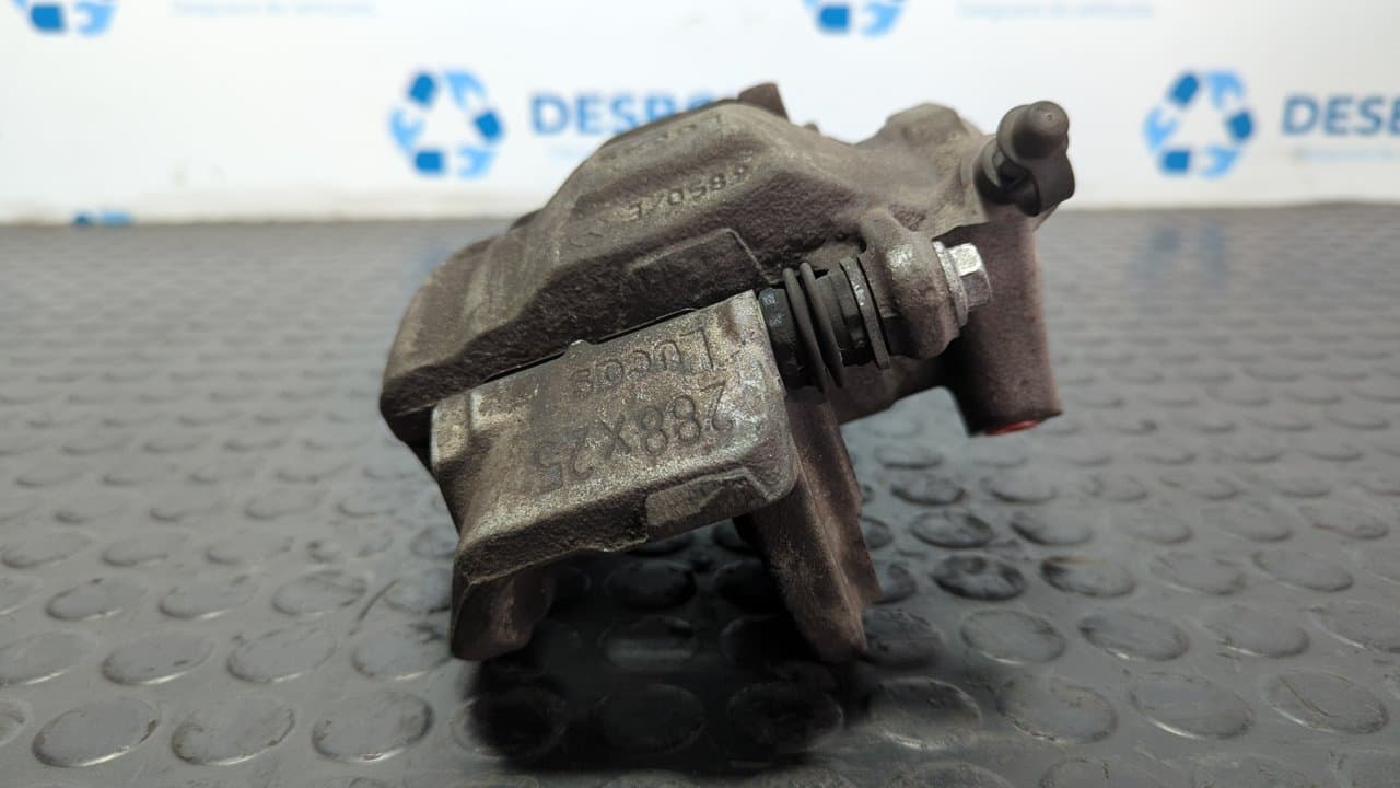 Recambio de PINZA DE FRENO DELANTERA DERECHA para MERCEDES-BENZ CLASE CLC (CL203) CLC 220 CDI (LA) (203.708) OM646963 referencia OEM IAM 6850E - NEGRO 8