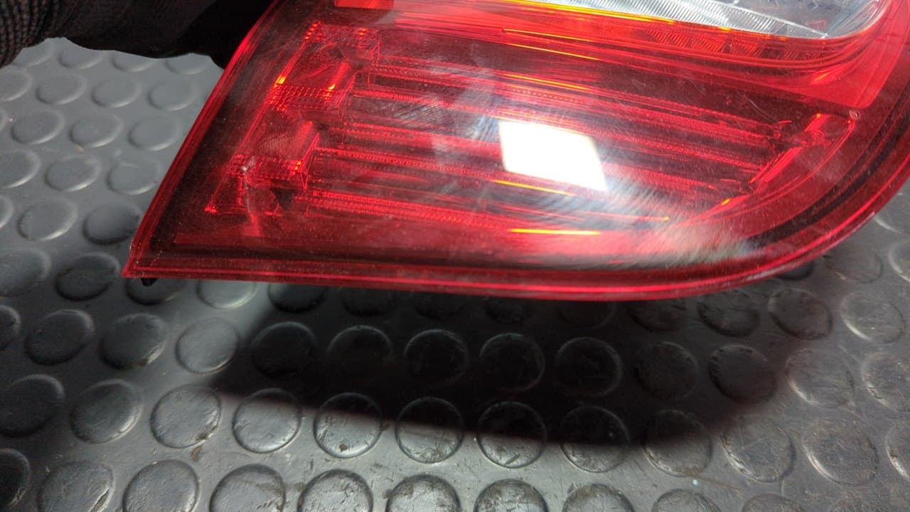 Recambio de PILOTO PORTON DERECHO para CITROEN C4 AIRCROSS Attraction 9H05 referencia OEM IAM 13237166 - GRIS 3