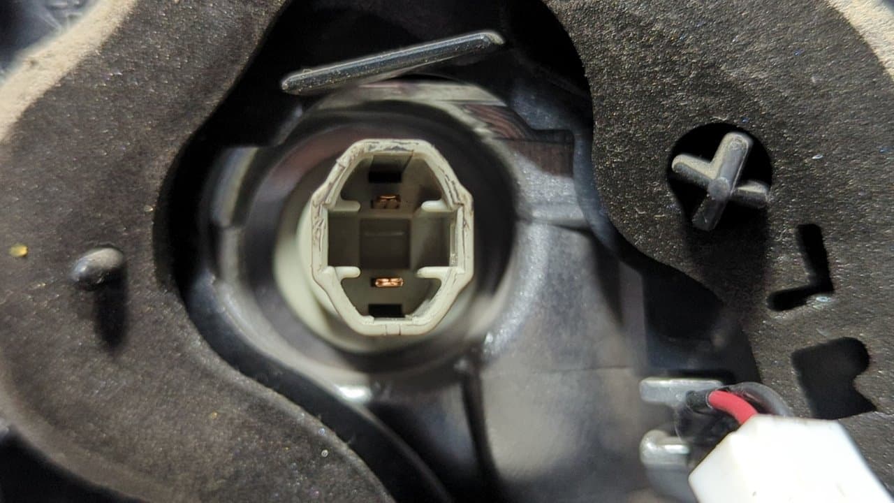 Recambio de PILOTO PORTON DERECHO para CITROEN C4 AIRCROSS Attraction 9H05 referencia OEM IAM 13237166 - GRIS 8