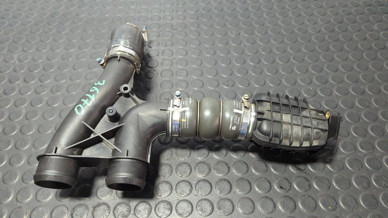 Recambio de TUBO para CITROEN C4 AIRCROSS Attraction 9H05 referencia OEM IAM 9687261180 - GRIS
