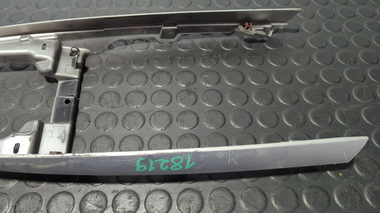 Recambio de MOLDURA para PORSCHE BOXSTER (TIPO 987) Básico M9720 referencia OEM IAM 99755326101 - GRANATE 9