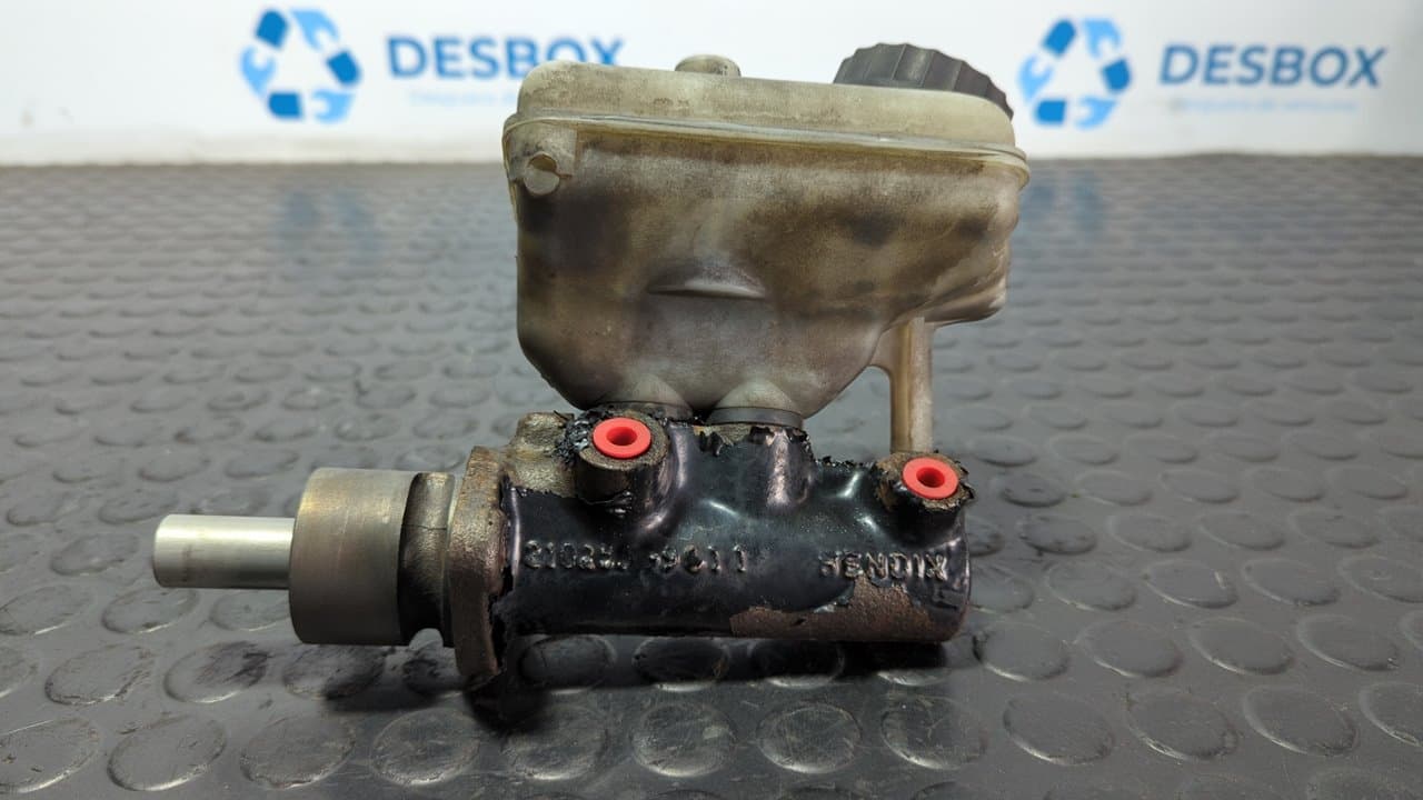 Recambio de BOMBA FRENO para MERCEDES-BENZ VITO (W638) CAJA CERRADA 108 D        (638.064) 601D23 referencia OEM IAM A0024312802  - BLANCO 5
