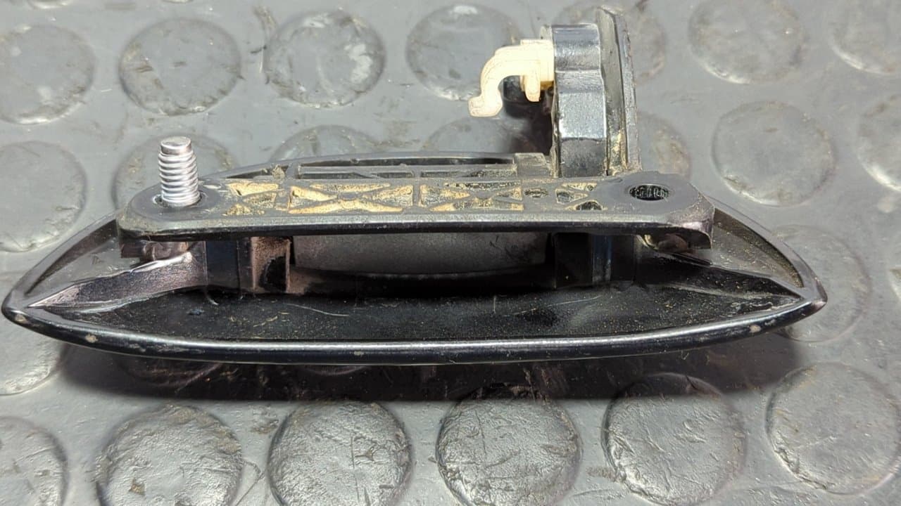 Recambio de MANETA DELANTERA DERECHA para CITROEN C1 Exclusive 1KRFE - ROJO 4