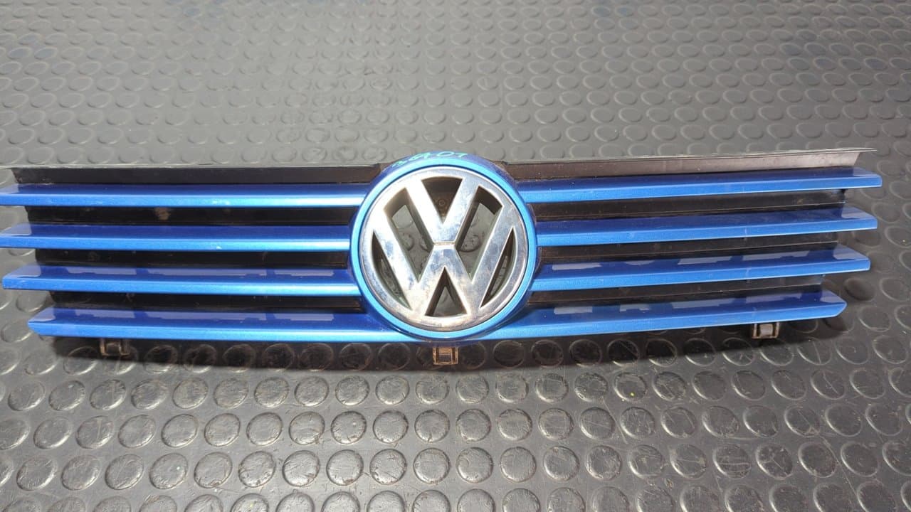 Recambio de REJILLA DELANTERA para VOLKSWAGEN POLO BERLINA (6N2) 1.4 16V AUA referencia OEM IAM 6N0853651J - AZUL