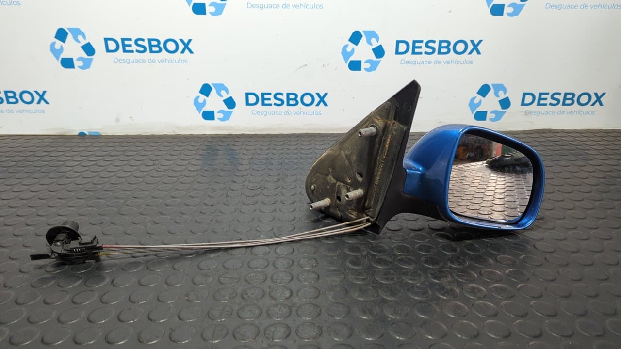 Recambio de RETROVISOR DERECHO para VOLKSWAGEN POLO BERLINA (6N2) 1.4 16V AUA referencia OEM IAM 015862 - AZUL