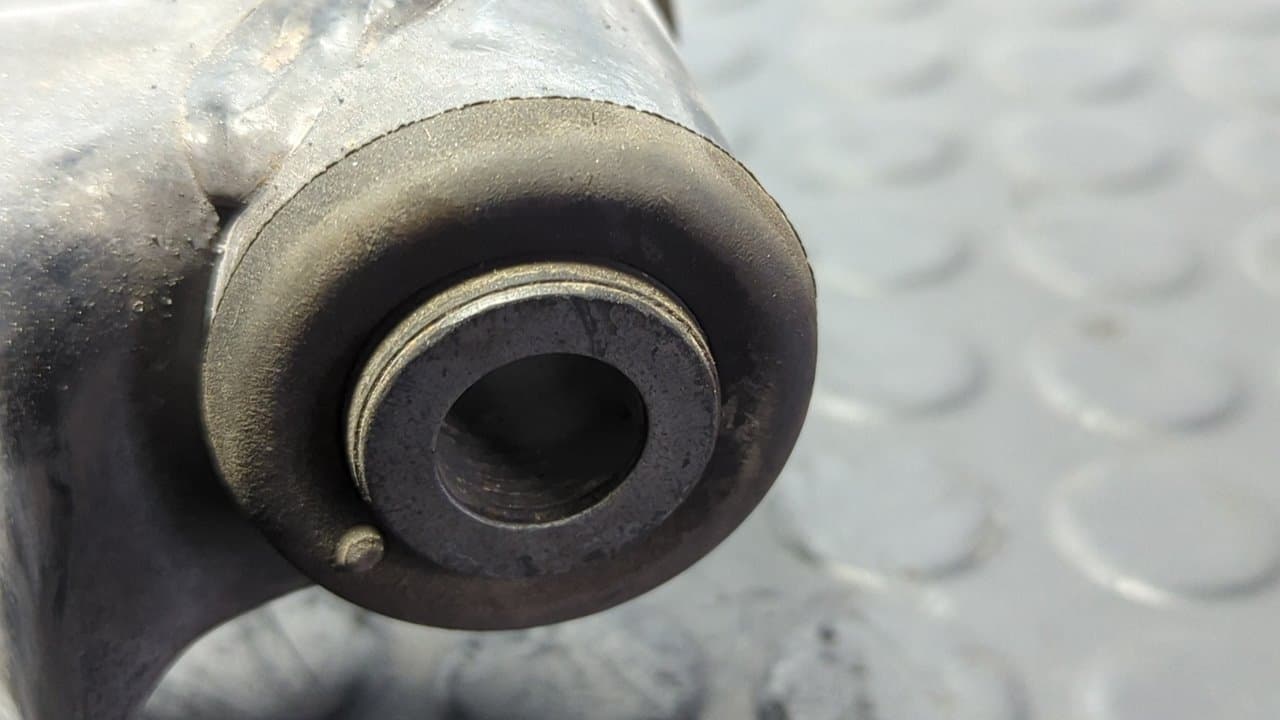 Recambio de BRAZO IZQUIERDO INFERIOR DELANTERO para CITROEN C4 AIRCROSS Attraction 9H05 - GRIS 5