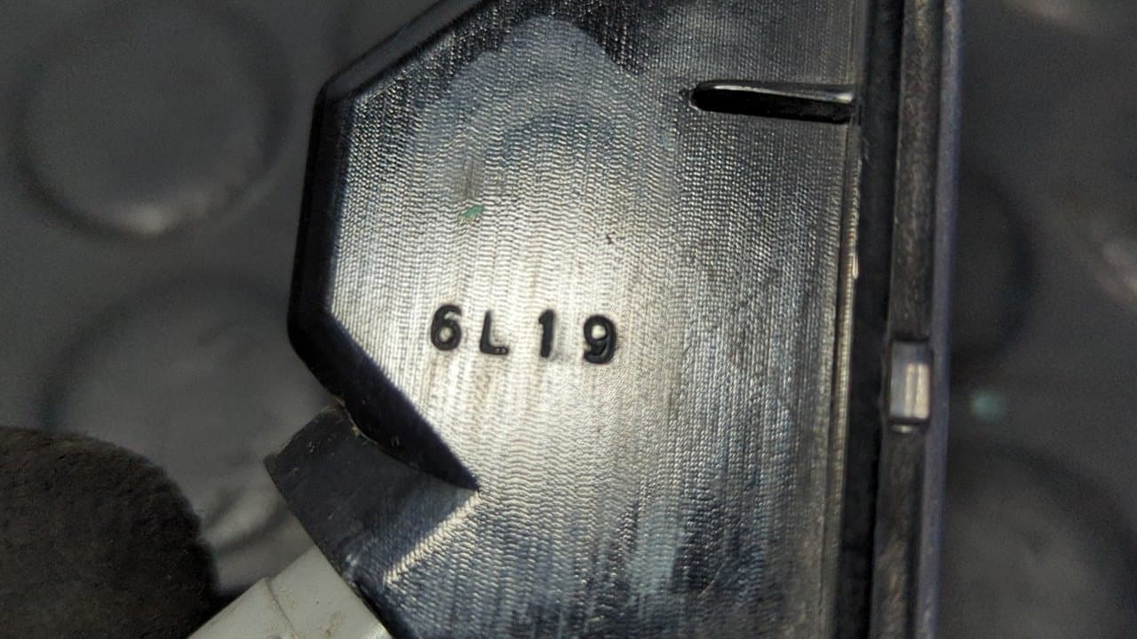 Recambio de PILOTO MATRICULA para CITROEN C4 AIRCROSS Attraction 9H05 referencia OEM IAM 1141261 - GRIS 7