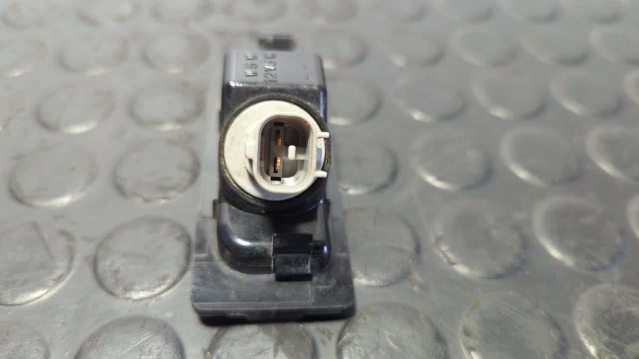 Recambio de PILOTO MATRICULA para CITROEN C4 AIRCROSS Attraction 9H05 referencia OEM IAM 1141261 - GRIS 7