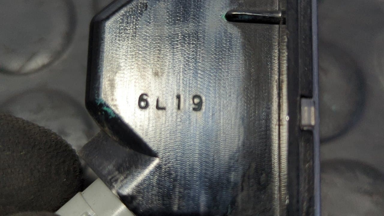 Recambio de PILOTO MATRICULA para CITROEN C4 AIRCROSS Attraction 9H05 referencia OEM IAM 1141261 - GRIS 4