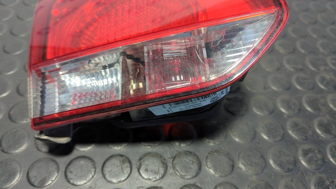 Recambio de PILOTO PORTON IZQUIERDO para VOLKSWAGEN GOLF VI (5K1) Rabbit CAYB referencia OEM IAM 5K0945093G - AZUL 3