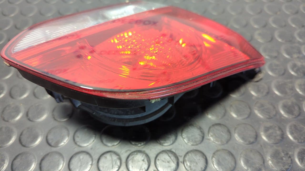 Recambio de PILOTO PORTON IZQUIERDO para VOLKSWAGEN GOLF VI (5K1) Rabbit CAYB referencia OEM IAM 5K0945093G - AZUL 6