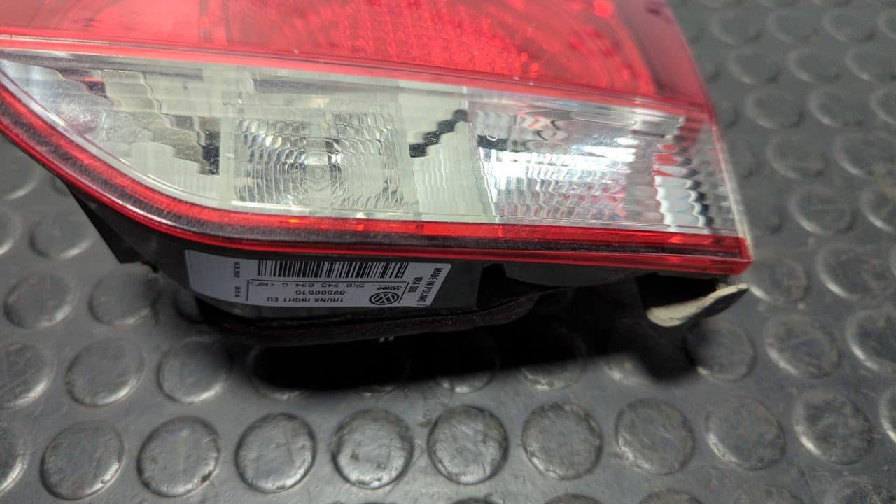 Recambio de PILOTO PORTON DERECHO para VOLKSWAGEN GOLF VI (5K1) Rabbit CAYB referencia OEM IAM 5K0945094G - AZUL 7