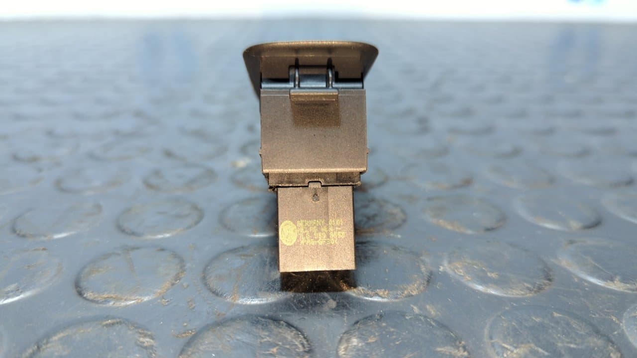 Recambio de MANDO ELEVALUNAS TRASERO DERECHO para VOLKSWAGEN GOLF VI (5K1) Rabbit CAYB referencia OEM IAM 5K4868346 - AZUL 8