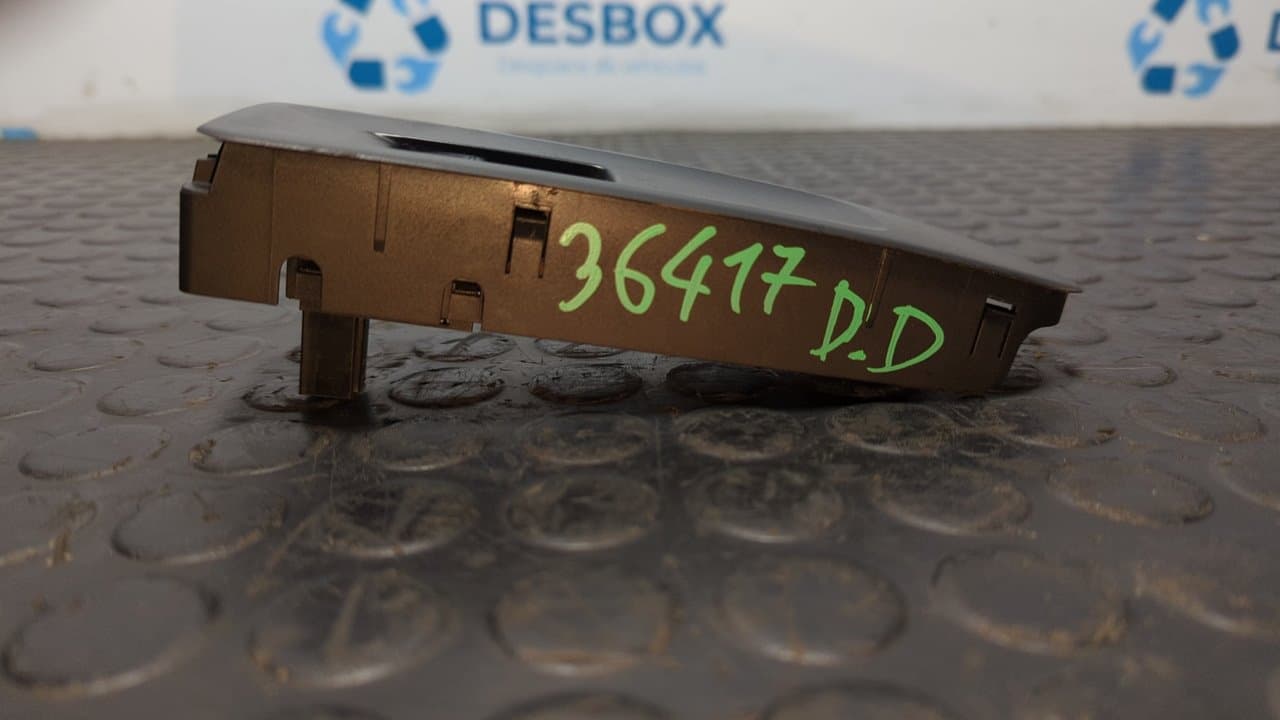 Recambio de MANDO ELEVALUNAS DELANTERO DERECHO para VOLKSWAGEN GOLF VI (5K1) Rabbit CAYB referencia OEM IAM 5K0867256 - AZUL 5