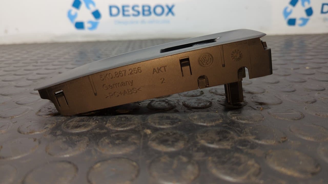 Recambio de MANDO ELEVALUNAS DELANTERO DERECHO para VOLKSWAGEN GOLF VI (5K1) Rabbit CAYB referencia OEM IAM 5K0867256 - AZUL 6