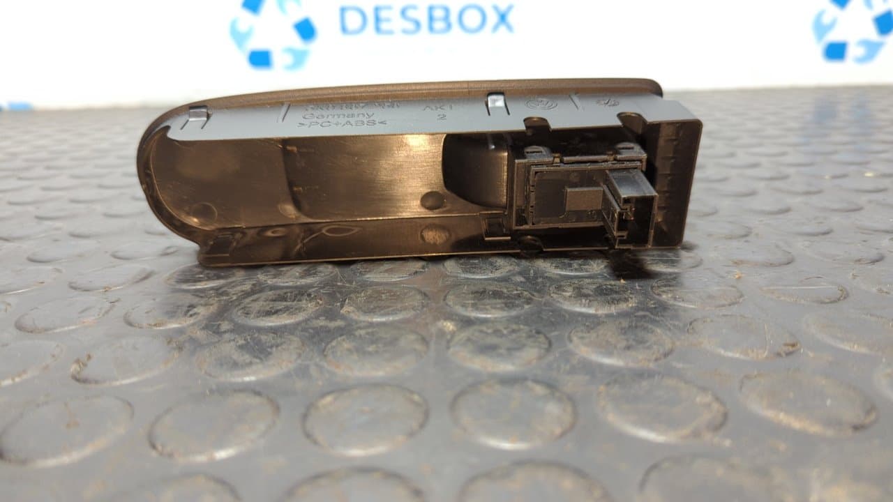 Recambio de MANDO ELEVALUNAS DELANTERO DERECHO para VOLKSWAGEN GOLF VI (5K1) Rabbit CAYB referencia OEM IAM 5K0867256 - AZUL 4