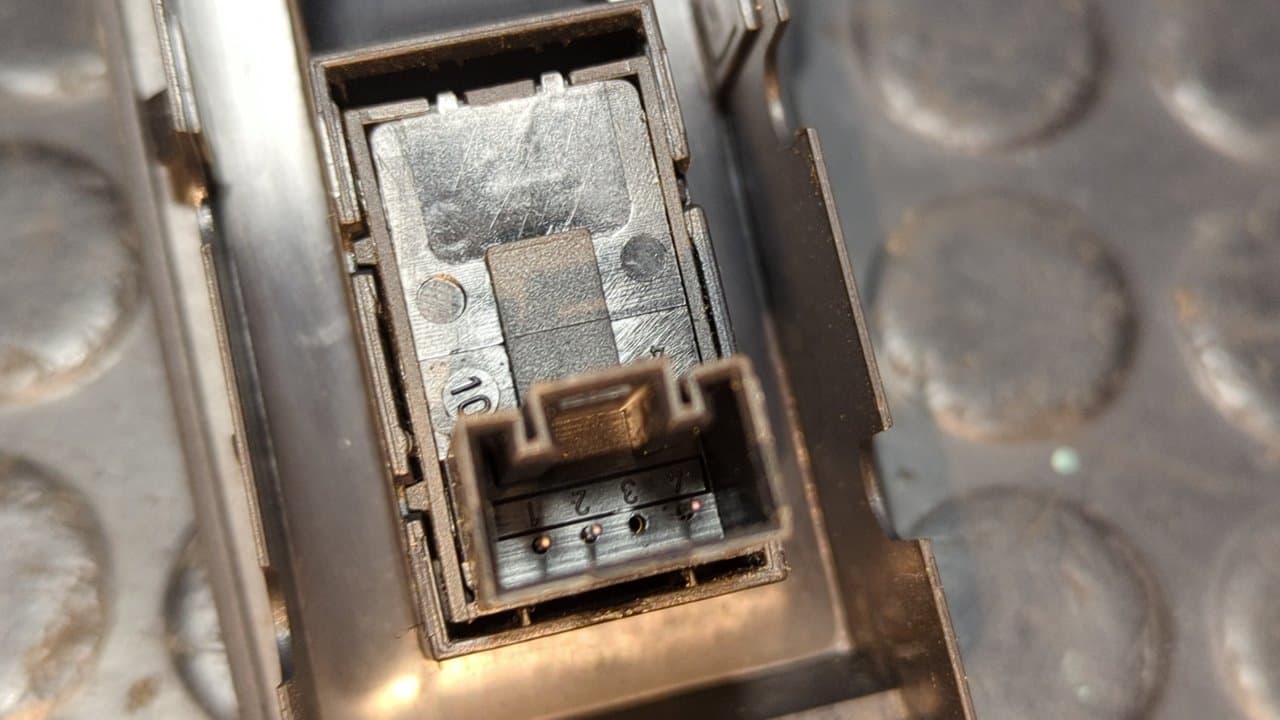 Recambio de MANDO ELEVALUNAS DELANTERO DERECHO para VOLKSWAGEN GOLF VI (5K1) Rabbit CAYB referencia OEM IAM 5K0867256 - AZUL 2