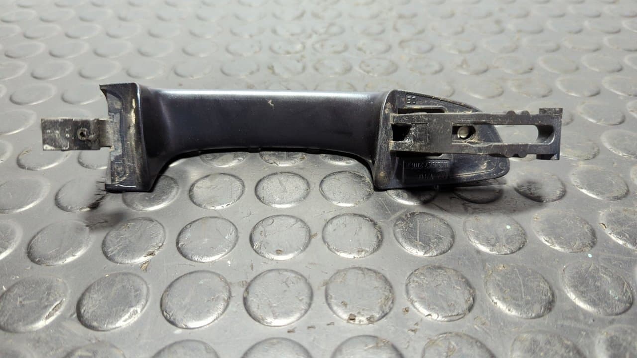 Recambio de MANETA TRASERA DERECHA para VOLKSWAGEN GOLF VI (5K1) Rabbit CAYB referencia OEM IAM 1K8837206F - AZUL 2