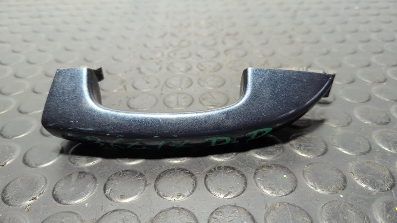 Recambio de MANETA DELANTERA DERECHA para VOLKSWAGEN GOLF VI (5K1) Rabbit CAYB referencia OEM IAM 1K8837206F - AZUL