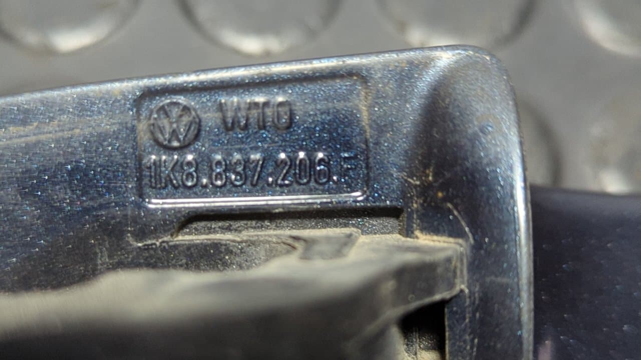 Recambio de MANETA DELANTERA DERECHA para VOLKSWAGEN GOLF VI (5K1) Rabbit CAYB referencia OEM IAM 1K8837206F - AZUL 4