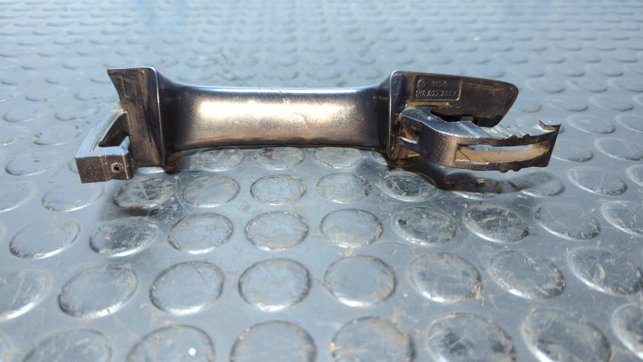 Recambio de MANETA DELANTERA IZQUIERDA para VOLKSWAGEN GOLF VI (5K1) Rabbit CAYB referencia OEM IAM 1K8837205F - AZUL 5