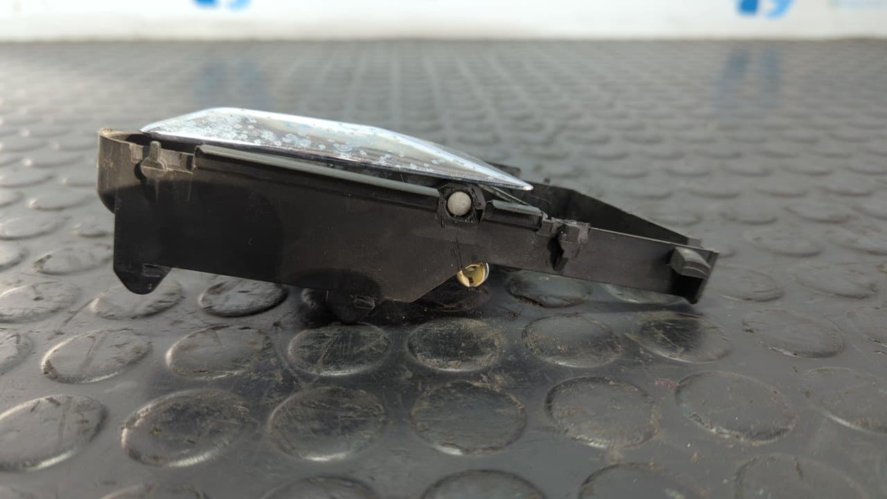 Recambio de MANETA INTERIOR DELANTERA DERECHA para MERCEDES-BENZ CLASE E (W124) referencia OEM IAM 1247600261 4