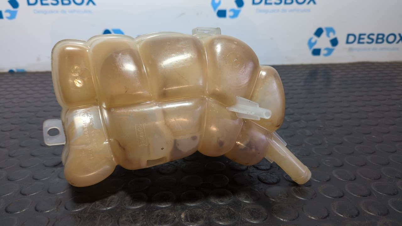 Recambio de DEPOSITO EXPANSION para FORD MONDEO LIM. ST-Line UACC - NEGRO 4