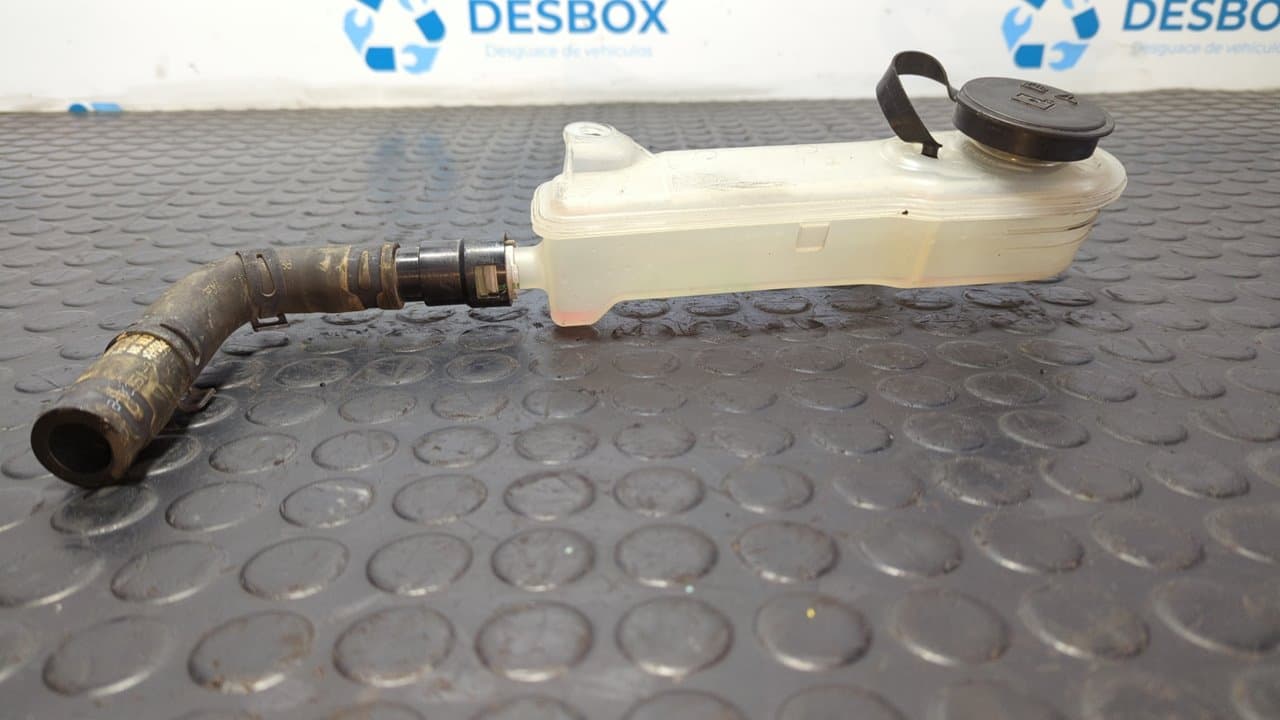 Recambio de DEPOSITO EXPANSION para FORD MONDEO LIM. ST-Line UACC - NEGRO 2